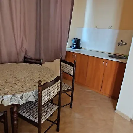 Затворено Guest house