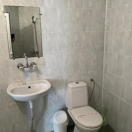 Затворено *